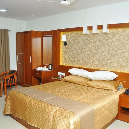 Kallada Mamatha Motels Kunnamkulam المظهر الخارجي الصورة