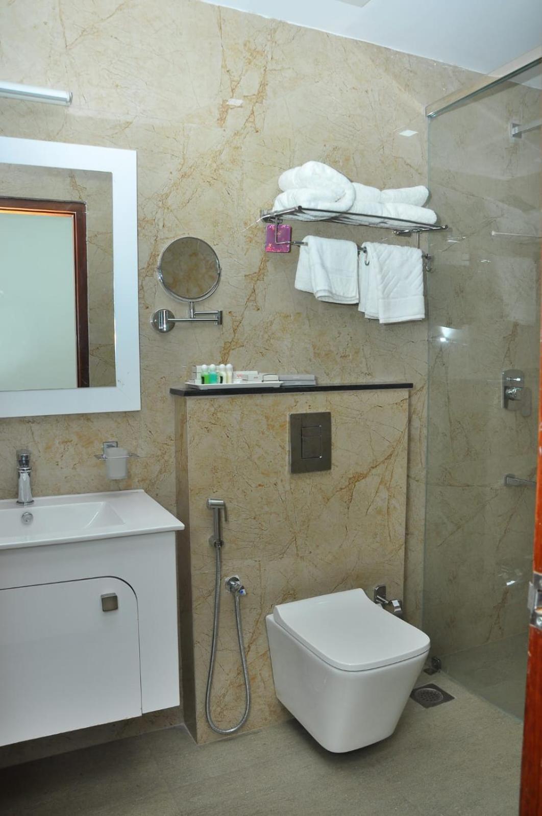 Kallada Mamatha Motels Kunnamkulam المظهر الخارجي الصورة