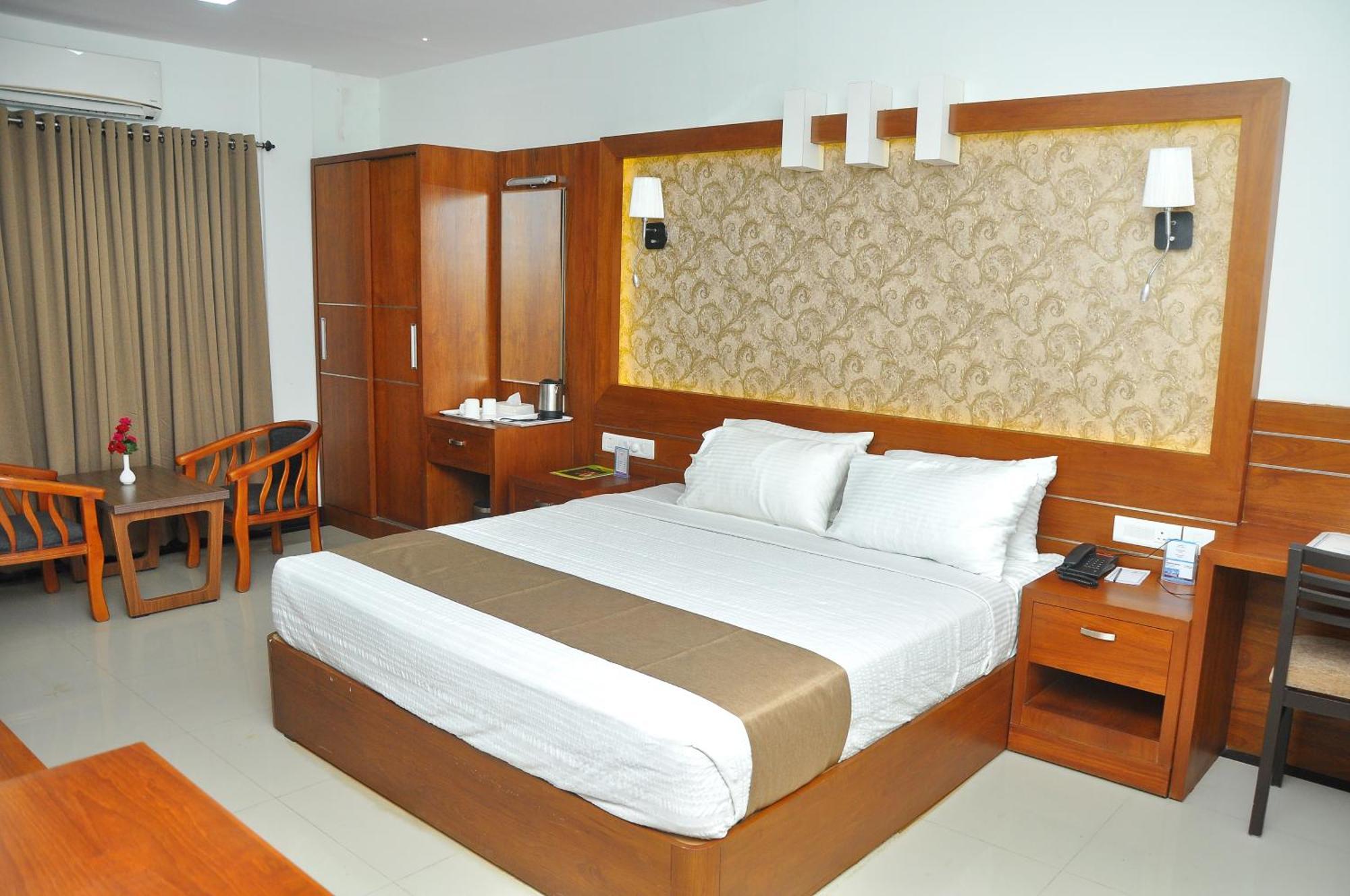 Kallada Mamatha Motels Kunnamkulam المظهر الخارجي الصورة